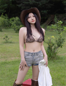 红唇相吻