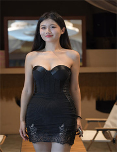 电影不扣纽的女孩